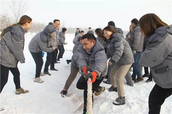 阜康能源舉辦“昂首跨新年 邁向新征程”趣味運(yùn)動(dòng)會(huì)